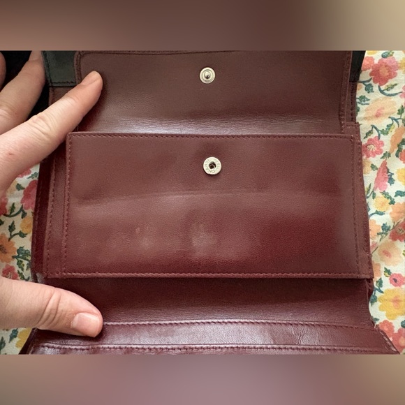 Chanel Lambskin Quilted L Flap trifold Wallet - black. Used but well cared for. - Picture 5 of 11